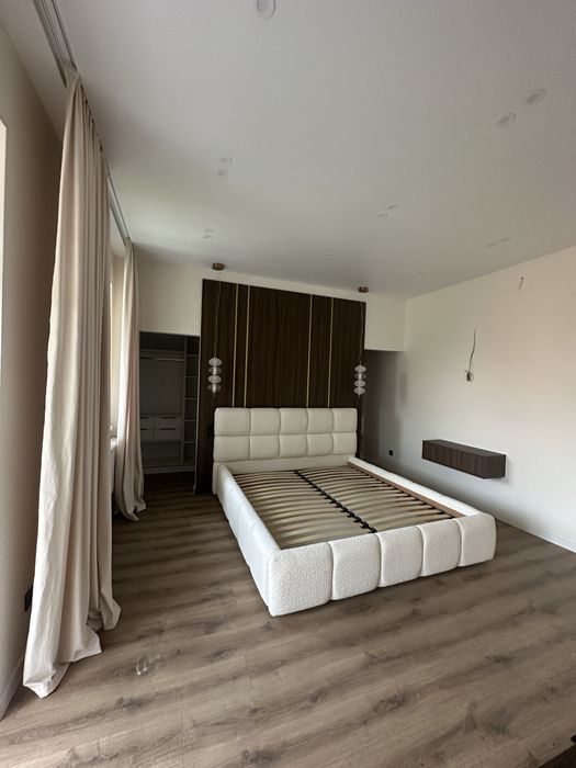 Продаж сучасного будиноку в с. Крихівці