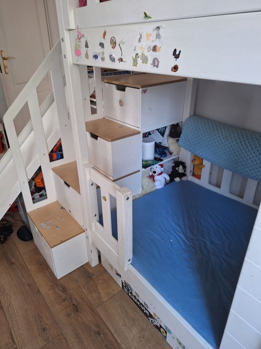 Łóżko piętrowe drewniane dla 3 dzieci