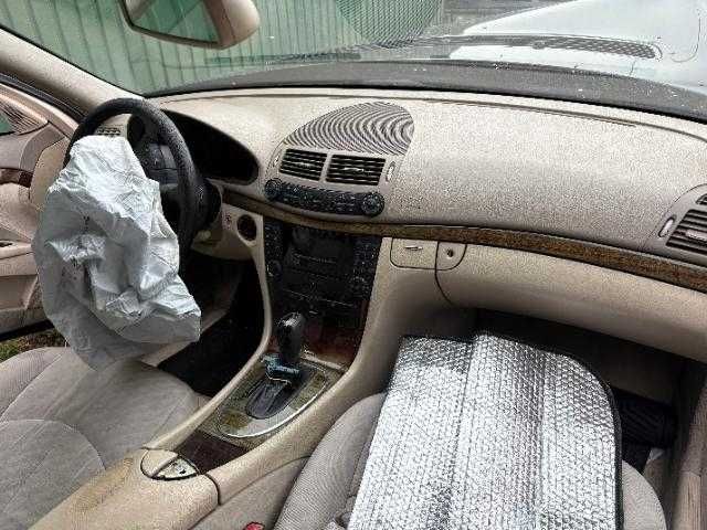 MB E220 CDi 7 lugares S211 150CV p/ Peças ou p/ Reparação