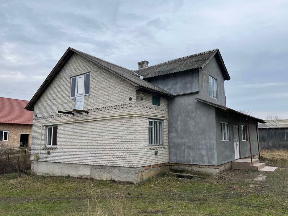 Продається цегляний будинок  с. Суховоля , Бродівський р-н