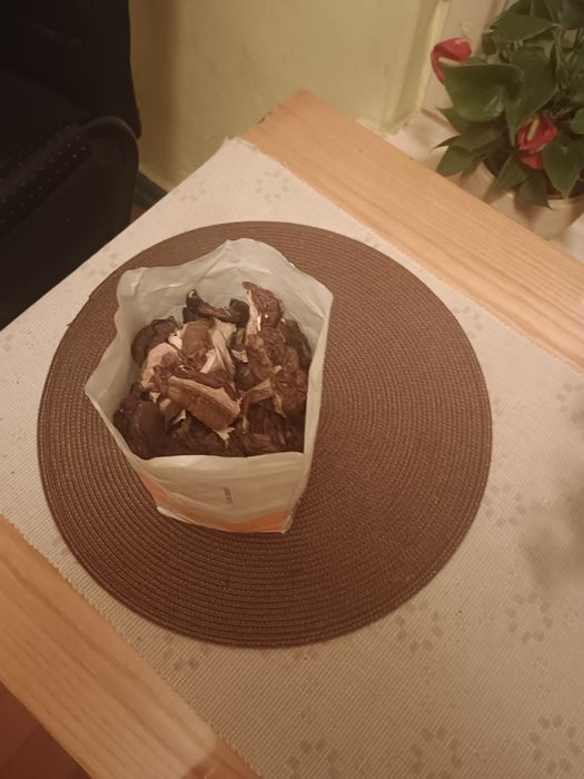 Grzyby suszone i marynowane