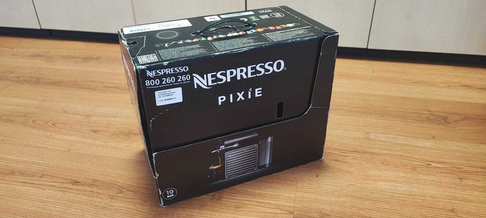 Máquina de Café Nespresso Pixie – Para Reparação ou Peças