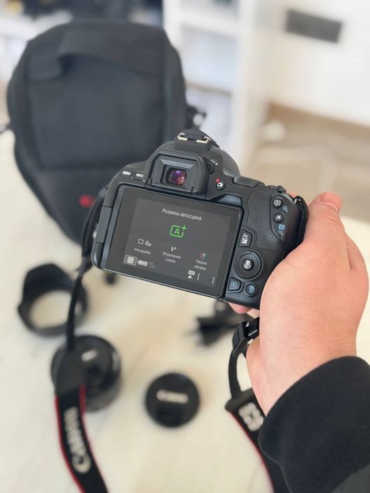 Canon 250d у відмінному стані
