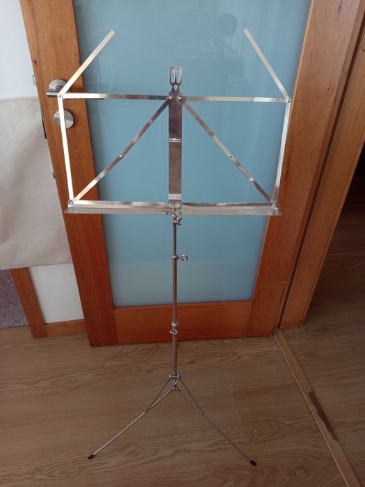 Estante música Wittner
