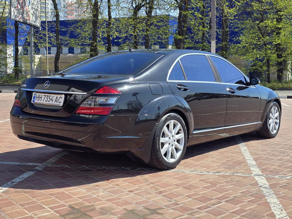 Продам свой Mercedes Benz w221 Long S500 5.5 идеальный