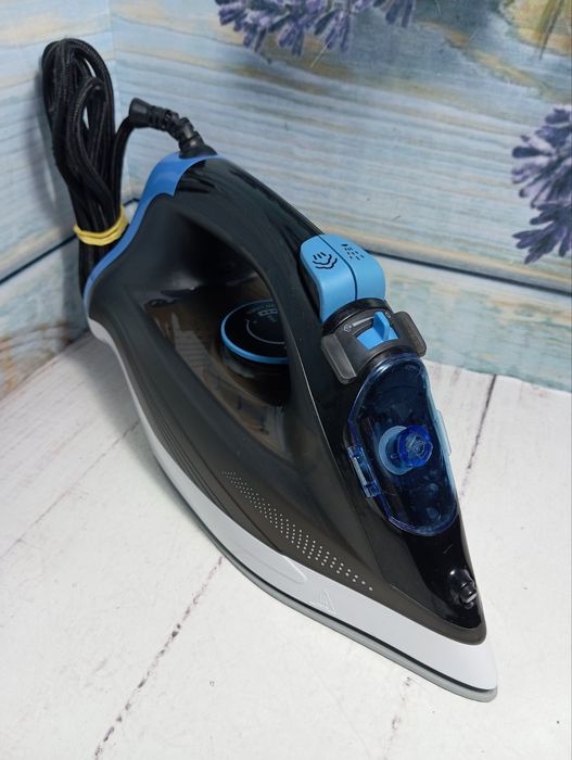 Утюг Delfa ds 605.  220w