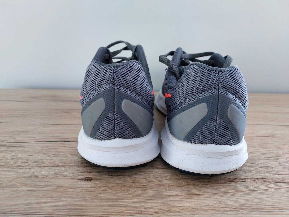 NIKE Downshifter 7 roz. 39, dl. wkladki 25 cm stan bardzo dobry