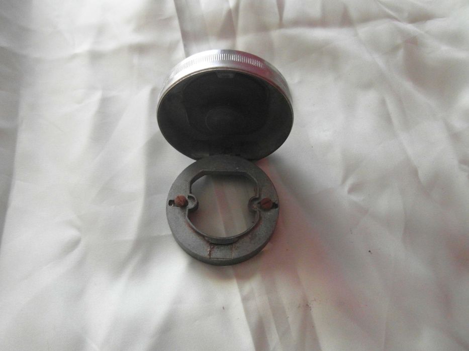 Tampão gasolina carro antigo