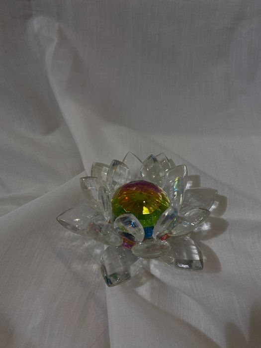 Flor de Lótus em Cristal