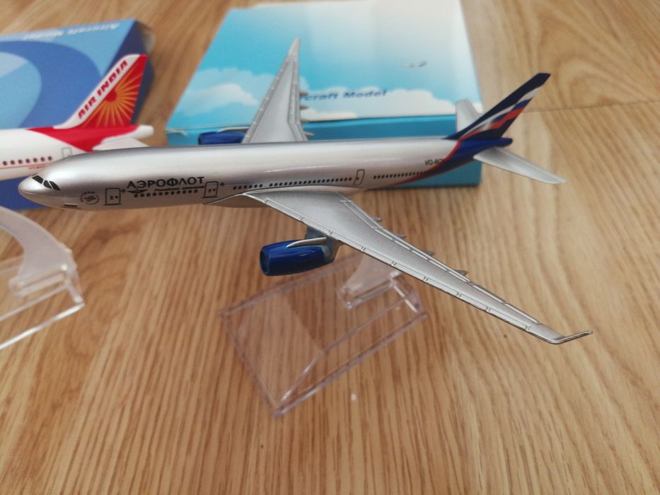 2x model samolot 1/400 airbus a350 metalowe metal