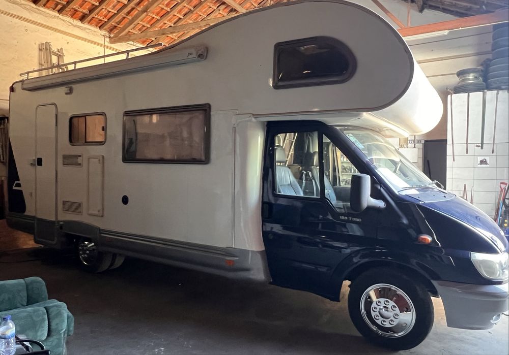 Autocaravana Ford