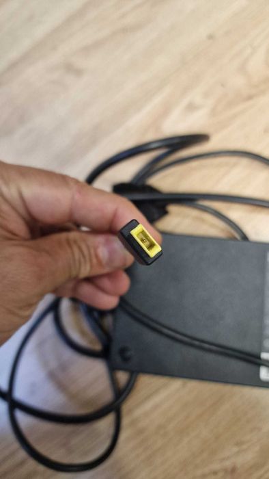 Carregador Lenovo 300W 20V 15A - ADL300SDC3A - Como novo