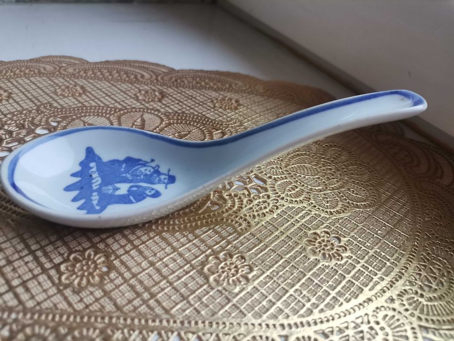Ozdobna łyżeczka biało niebieska