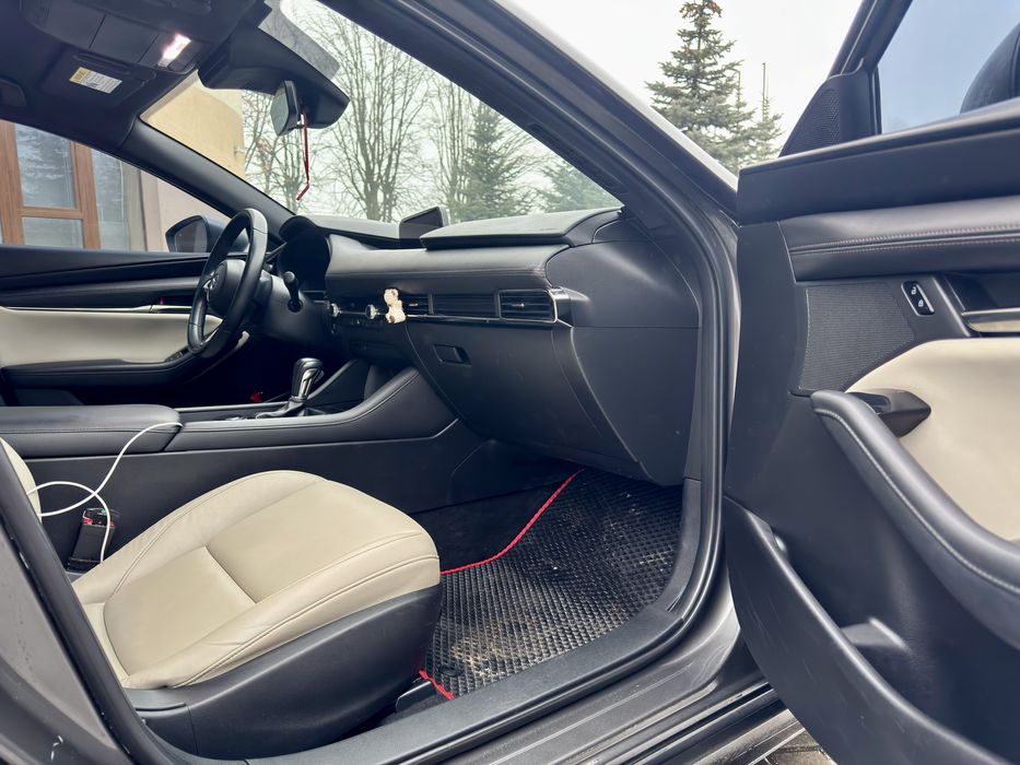 Продам Мазда 3(хетчбєк)