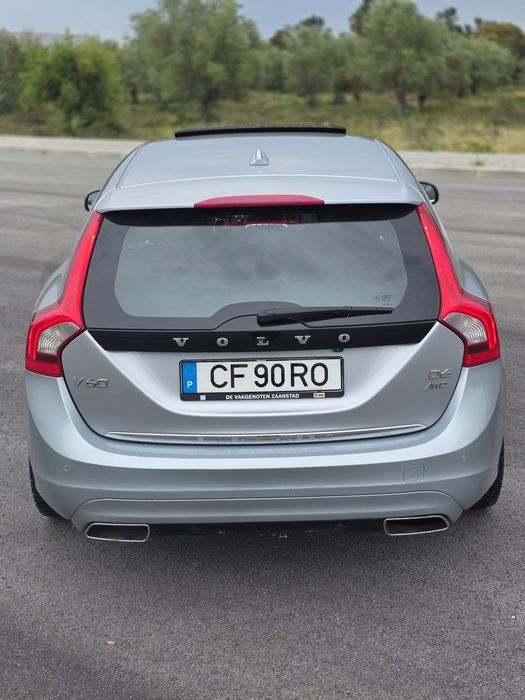 Volvo V60 D6 hybrid plug-in