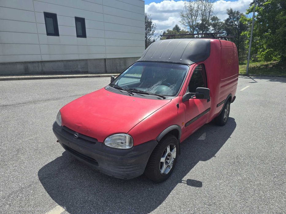 Opel Combo 1.7 D (Motor Isuzu) – Apenas 198.000km – Excelente Estado