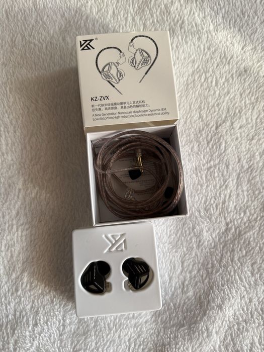 Продам навушники KZ-ZVX premium sound