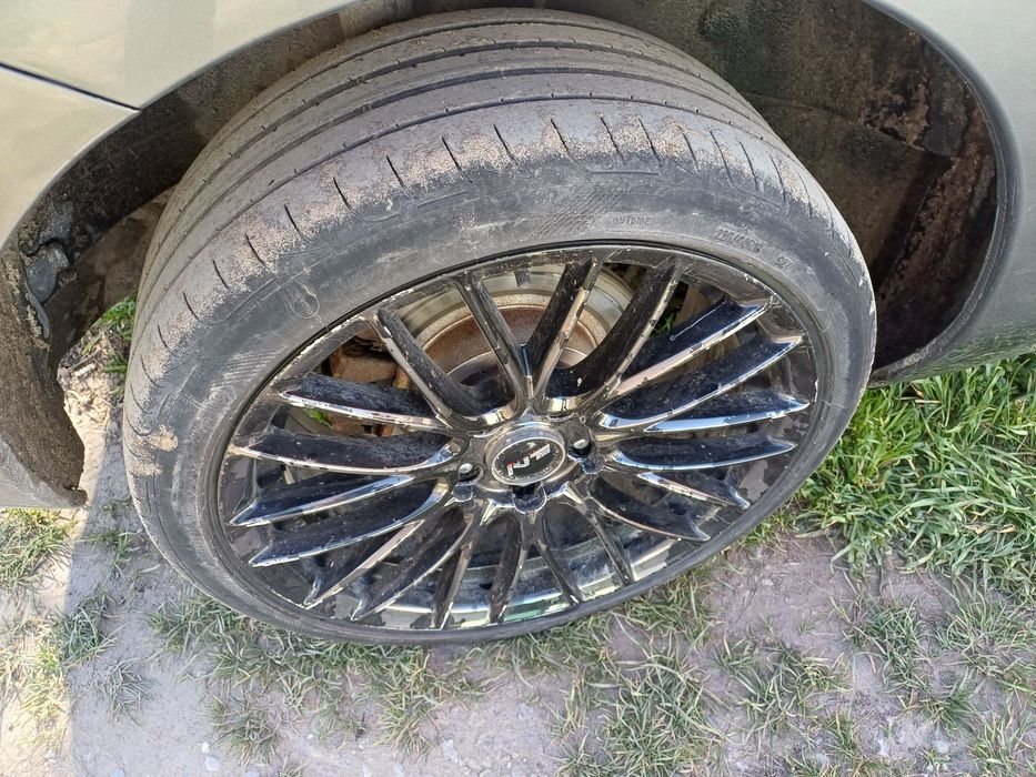 Продам диски  r18/114,3  з гумою