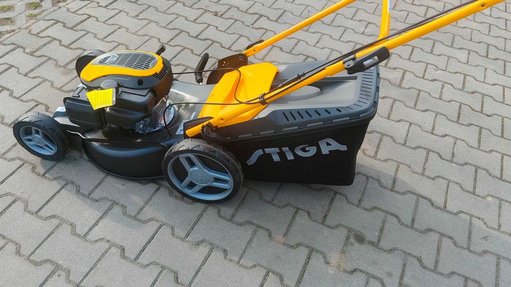 Kosiarka Spalinowa  COMBI 48 SQ ST 140 OHV STIGA Raty0 %