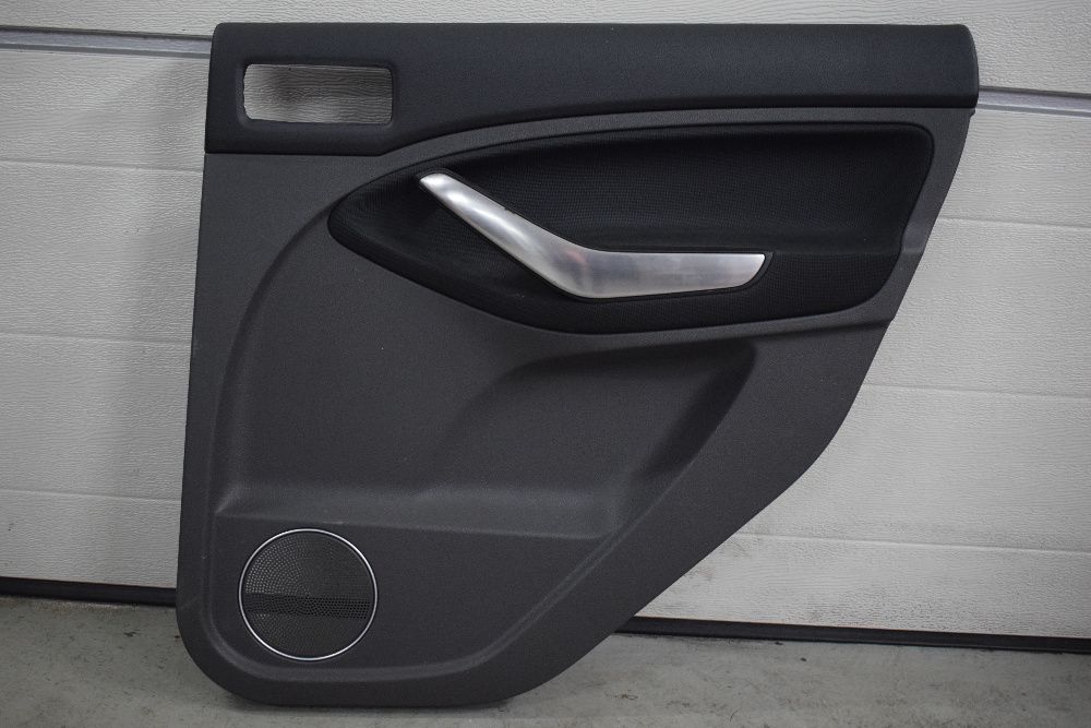 Tapicerka prawa tylna Ford C-max lift TITANIUM