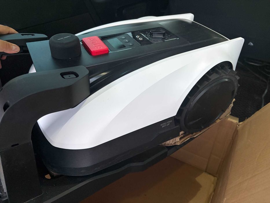Robot koszący ECOVACS Goat O500 Panorama sterowanie Bluetooth/Wi-Fi