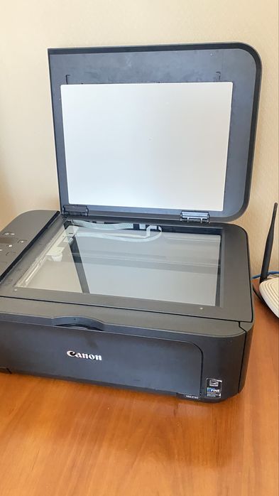 Продам БФП Canon (сканер,принтер,ксерокс)