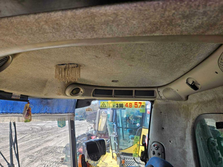 Комбайн зернозбиральний New Holland-CX8090