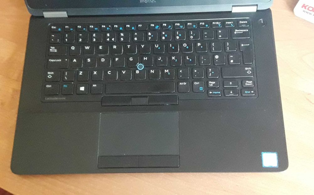 Dell Latitude E5470 / Intel i5-6200U / Ram 4GB / SSD 256GB / Win10