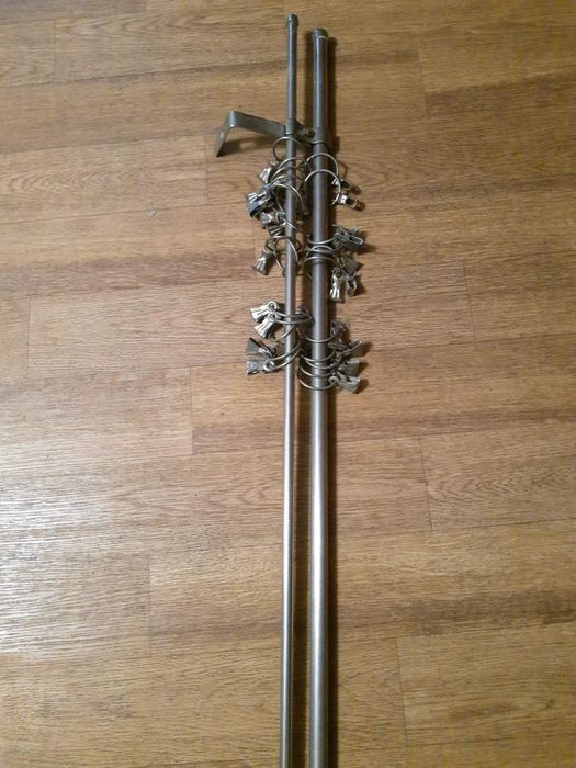 Карнизы,кронштейны,кольца с прищепками для карниза,вешалки алюминиевые