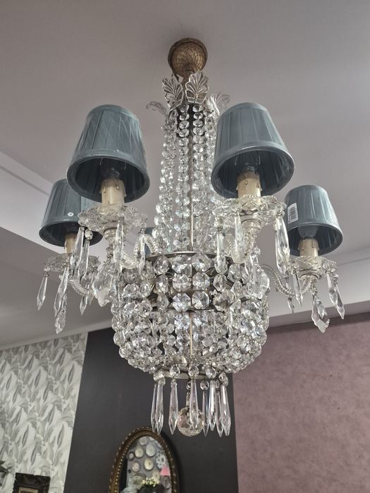 Lustre de Cristal Antigo com Abajures Novos.