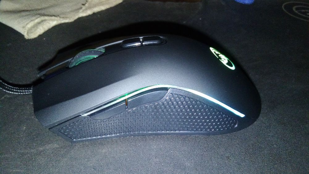 Hongsund мышь оптическая usb, 7 цветов, 3200dpi,7 кнопок чёрная