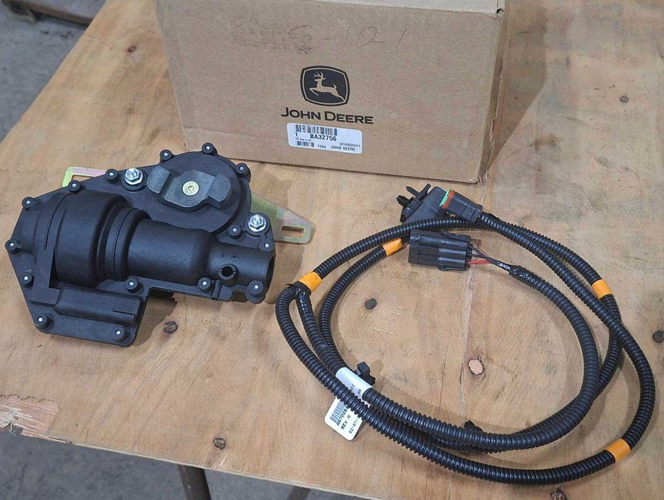 BA32756/BA31330 — Комплект муфти висівного апарату John Deere Оригінал