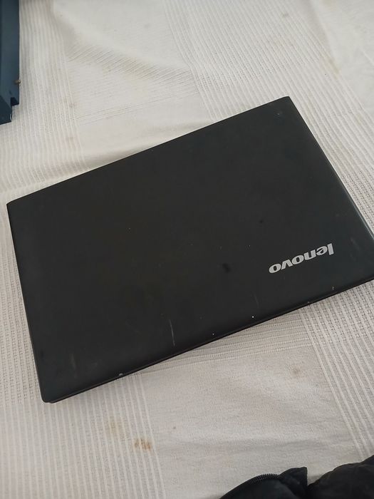 Portátil Lenovo semi novo