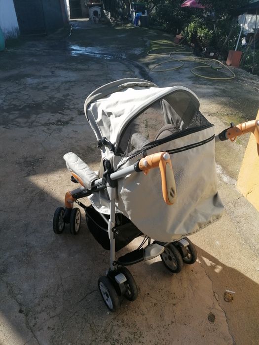 Carro criança bebé chicco em bom estado