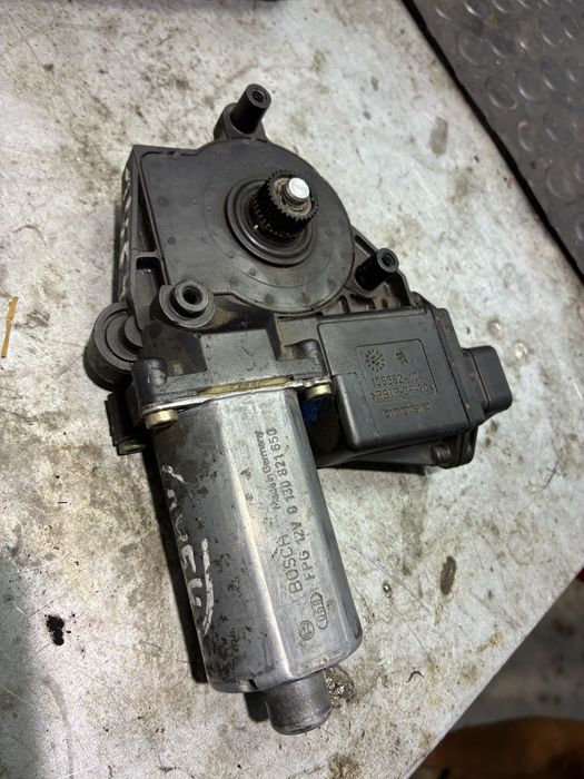 Motor vidro eléctrico traseiro direito - Vectra