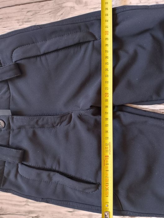 Czarne spodnie trekkingowe Softshell CMP r. 140