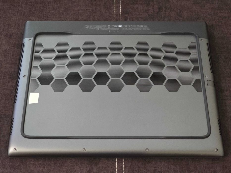 Alienware m16 R1 (16" IPS QHD+/ 7845HX/ 32 DDR5/ 1Tb SSD/ RTX 4080)