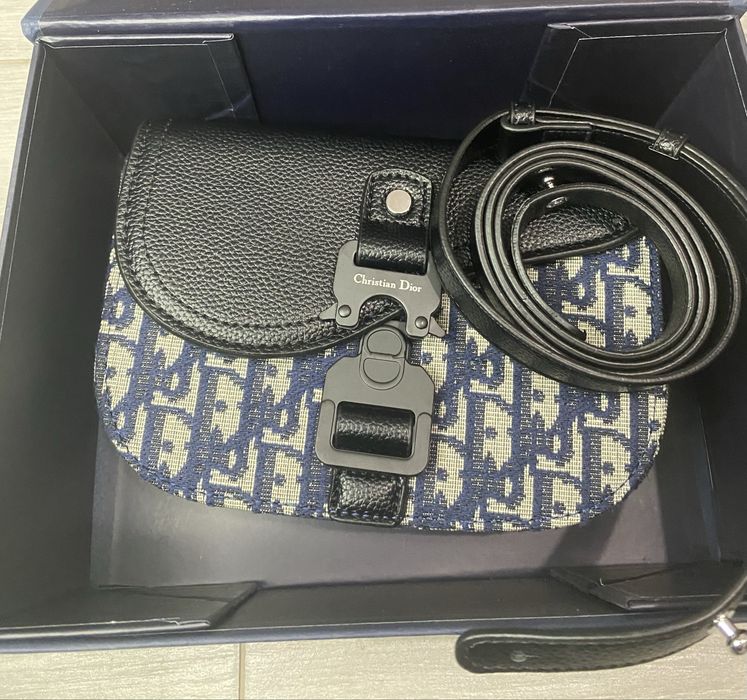 Mala Dior em caixa