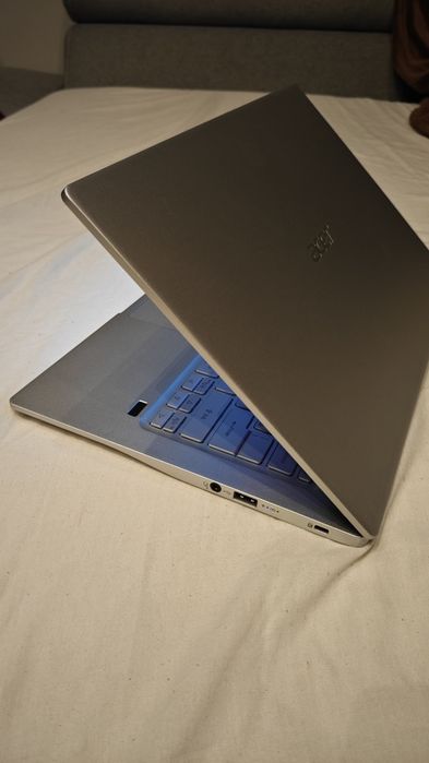 Acer Swift 3  Intel i5  16 gb ram
