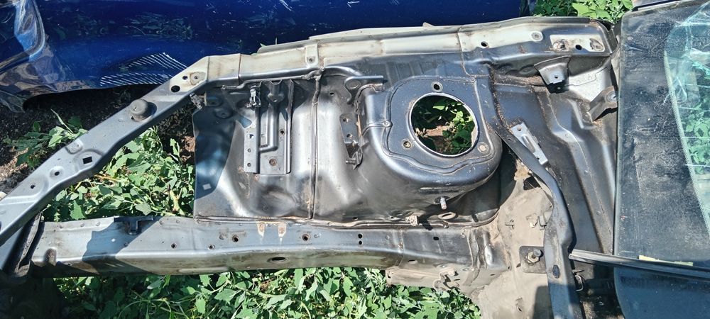 Кузов четверть телевізор Mitsubishi Lancer 9