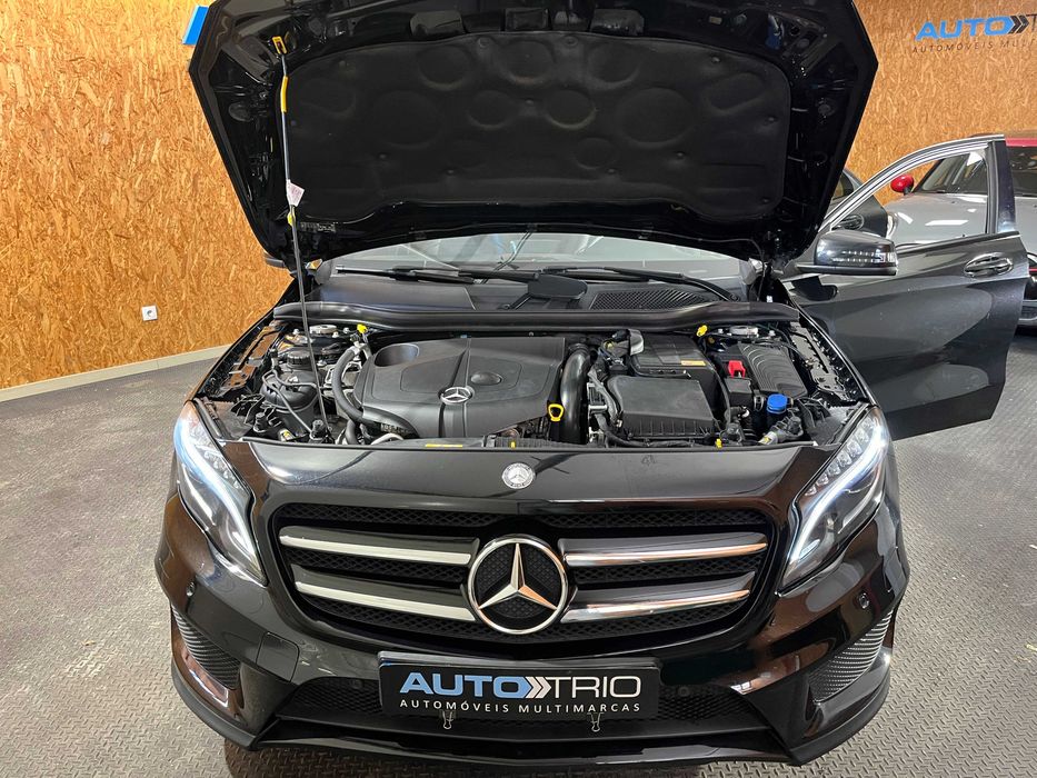 MERCEDES-BENZ GLA 200 CDi AMG Line 7G-DCT Automático