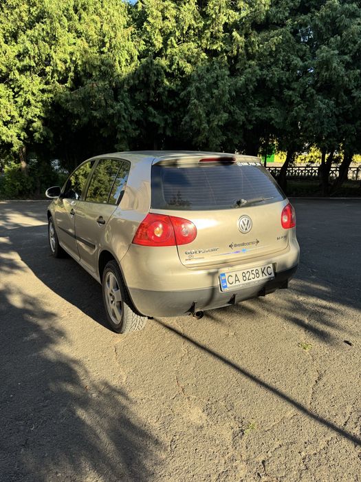 Продам гольф 5!!