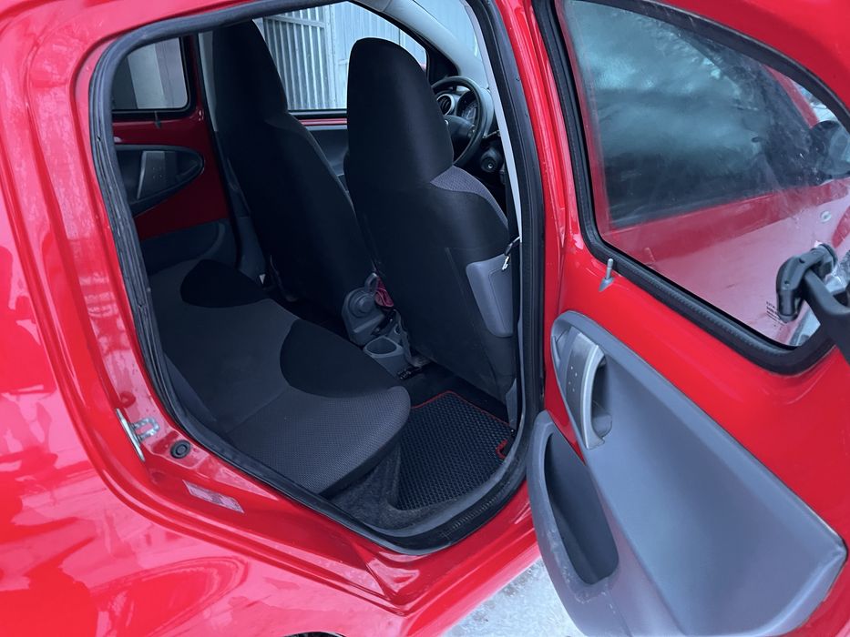 Toyota aygo 1.0 бензин