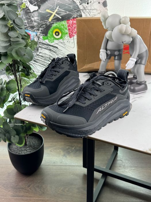 Нові кросівки Altra Olympus 6 41 розмір
