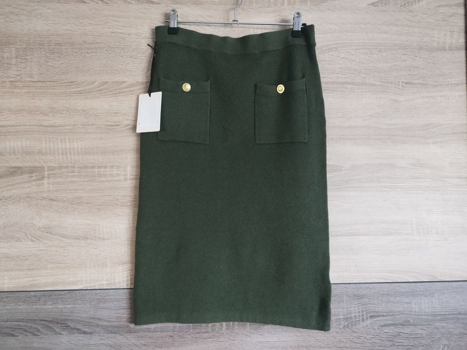 Spódnica midi z dzianiny złoty guzik