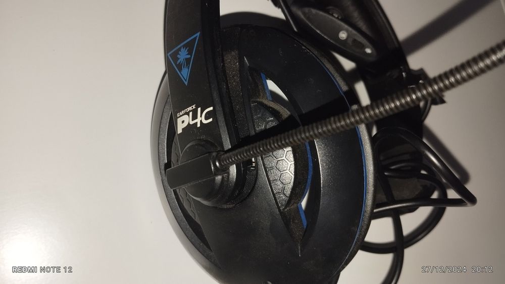 Phones ps4 em muito bom estado