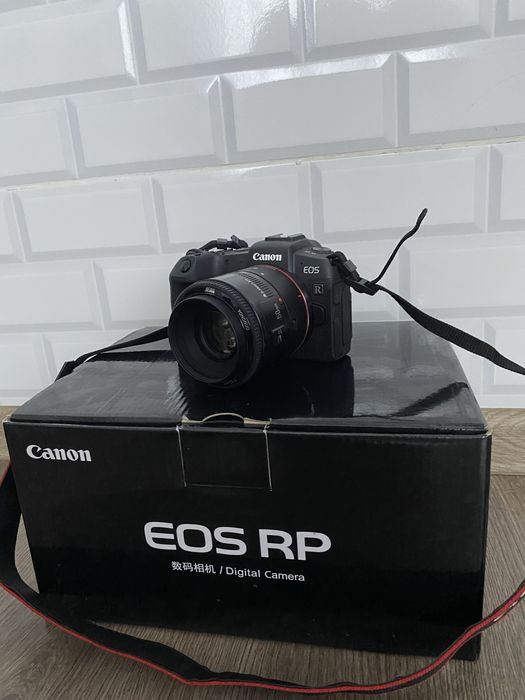 Фотоапарат Canon EOS RP