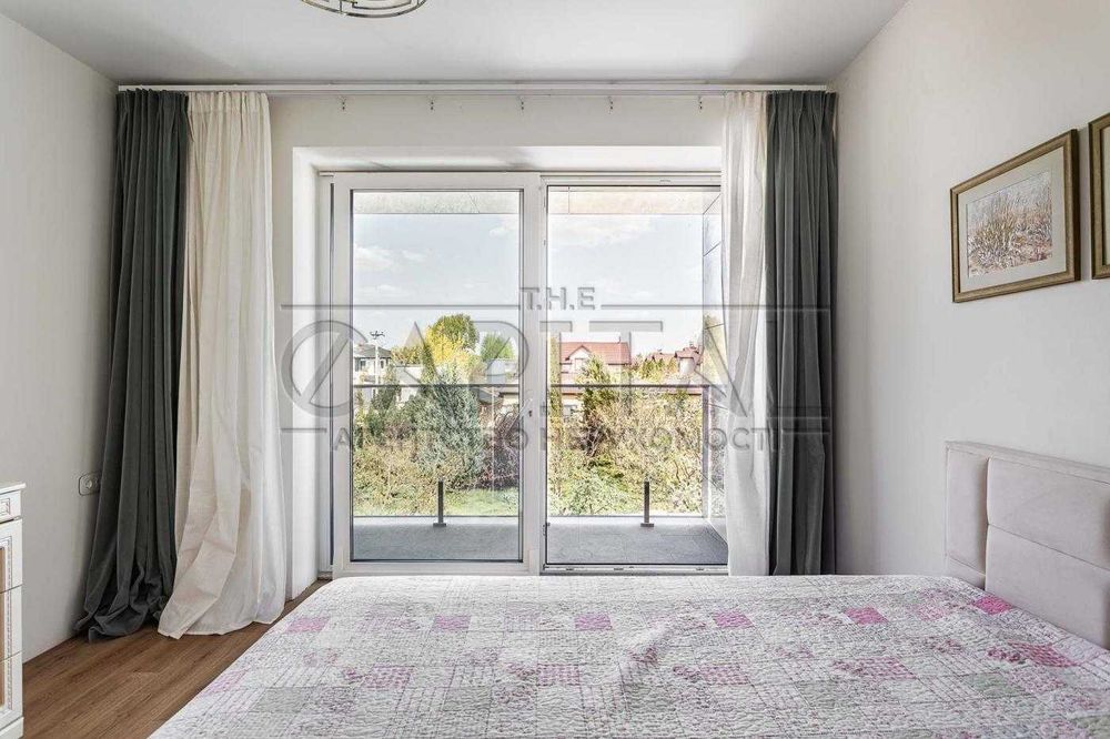 Продажа дома с бассейном, Гнедин, КГ River Island