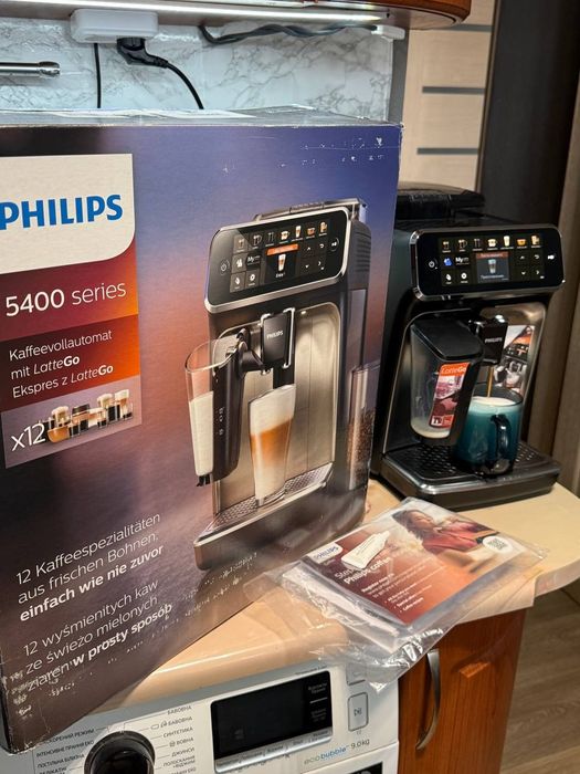 Кавомашина Phillips latte go 5447/90