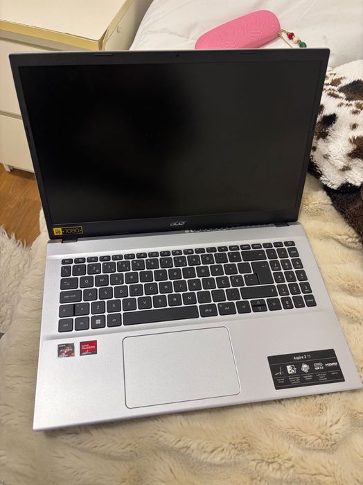 Portátil Acer Aspire 3, 15 polegadas e 952G